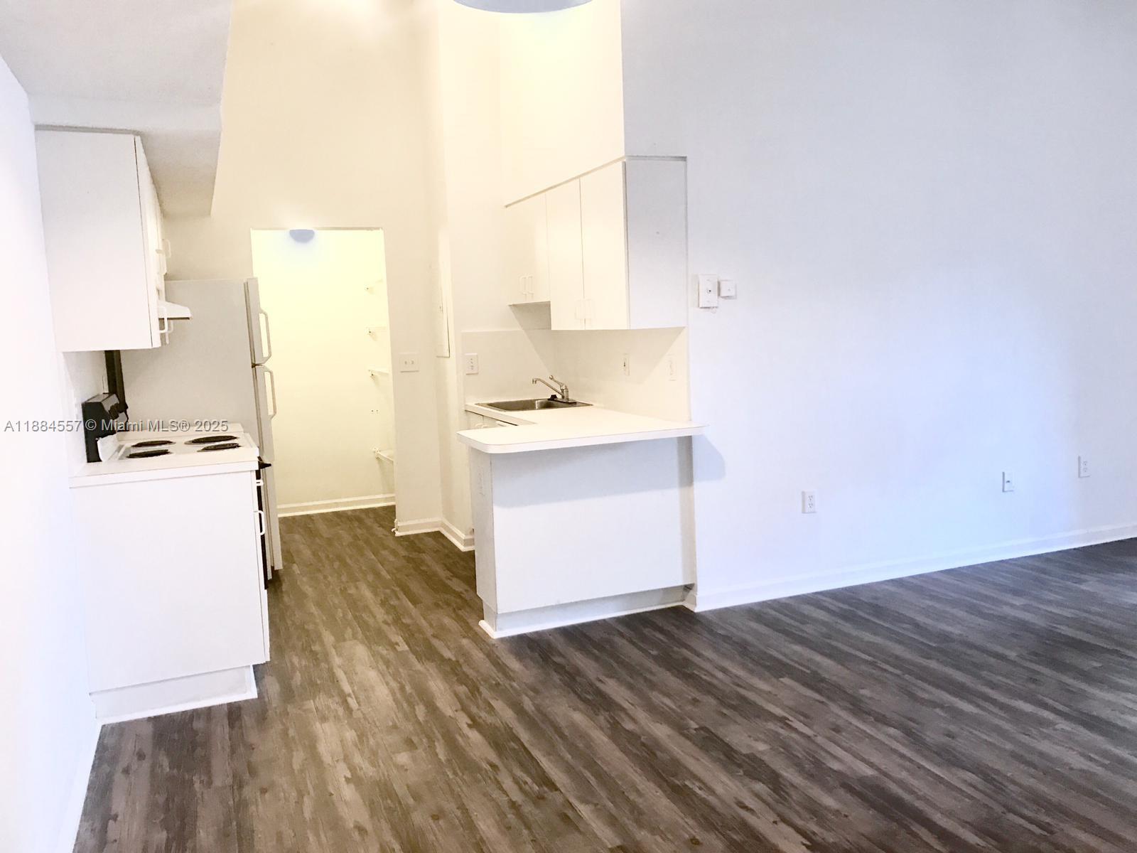 SERENITY PALMS CONDO - Residential Lease