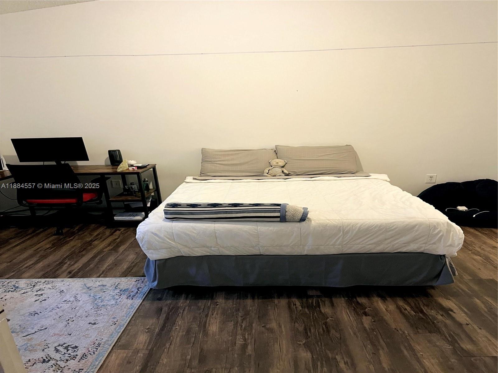 SERENITY PALMS CONDO - Residential Lease