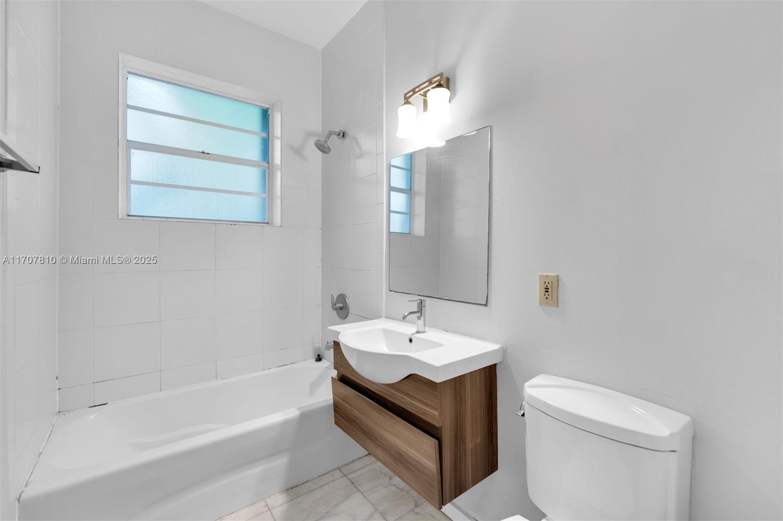 THE ZEN CONDO - Residential Income