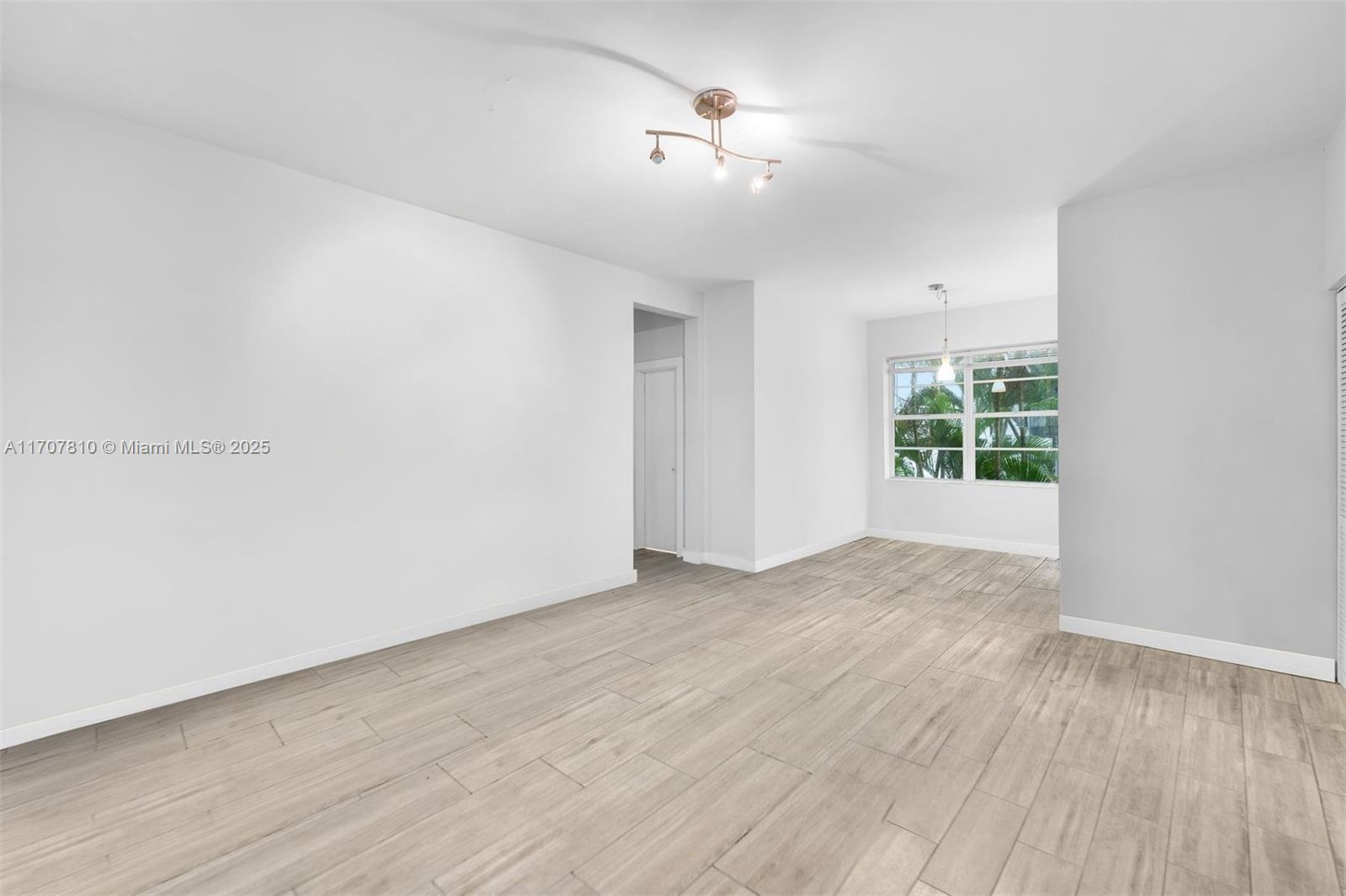 THE ZEN CONDO - Residential Income
