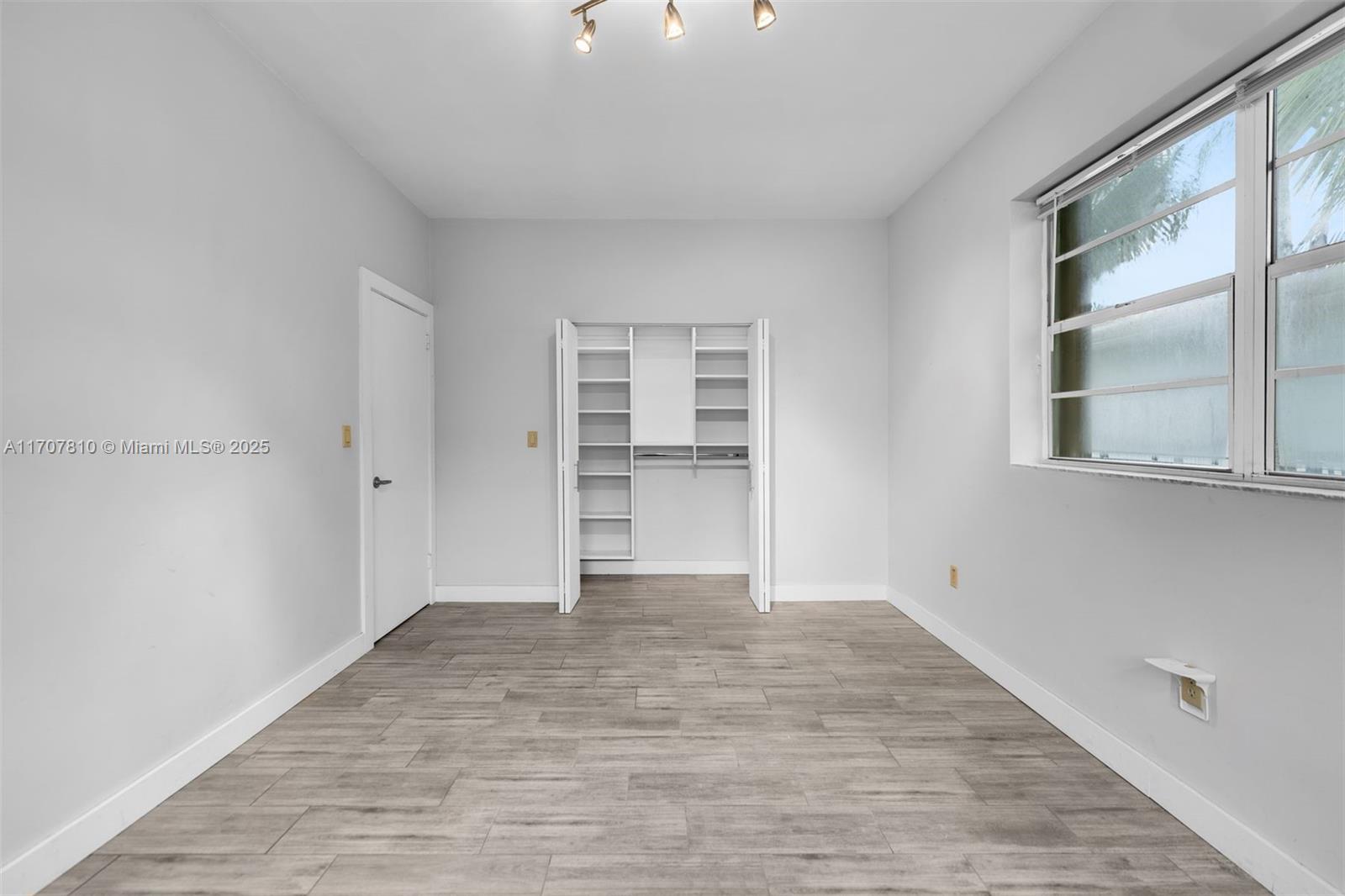 THE ZEN CONDO - Residential Income