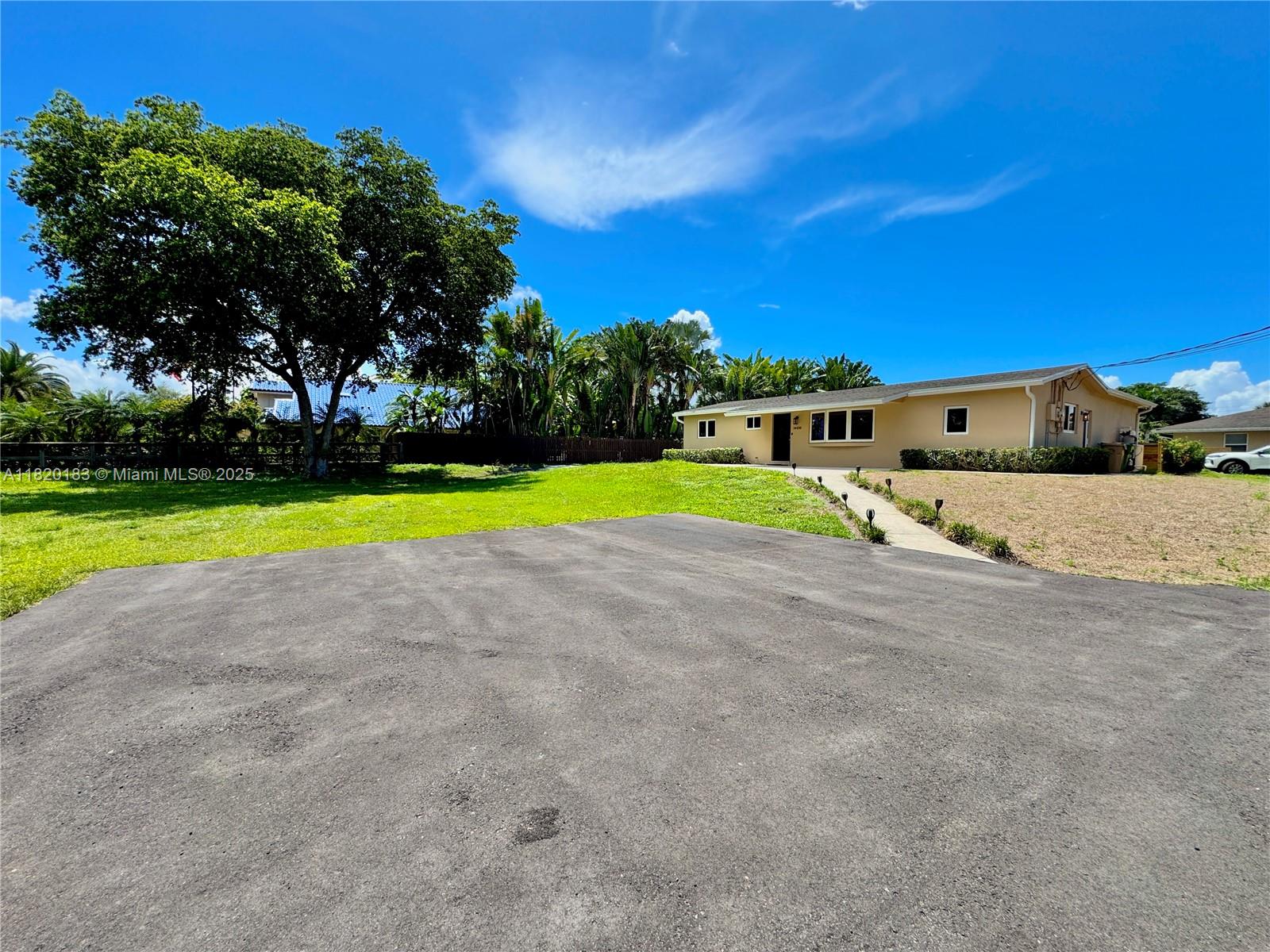 14450 SW 24th St 1