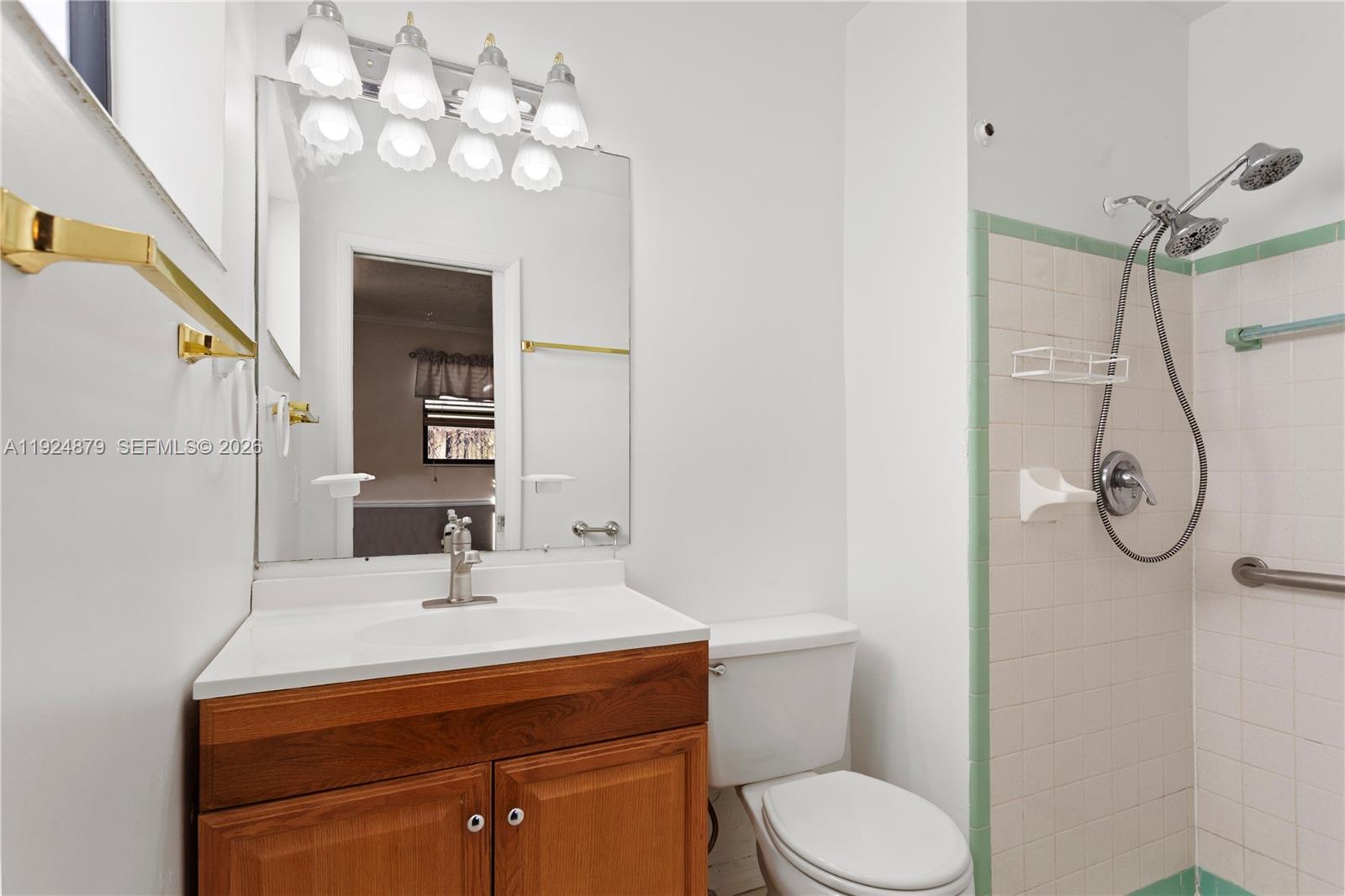 TWIN LAKES HOMES SEC 4 - Residential