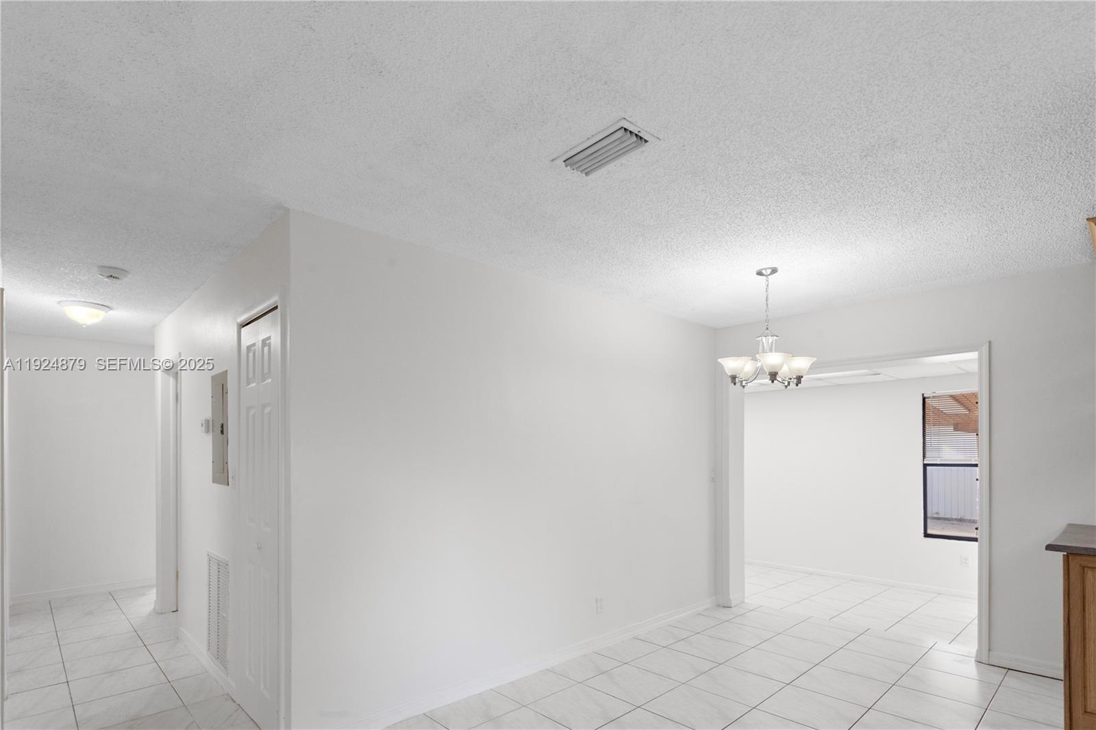 TWIN LAKES HOMES SEC 4 - Residential