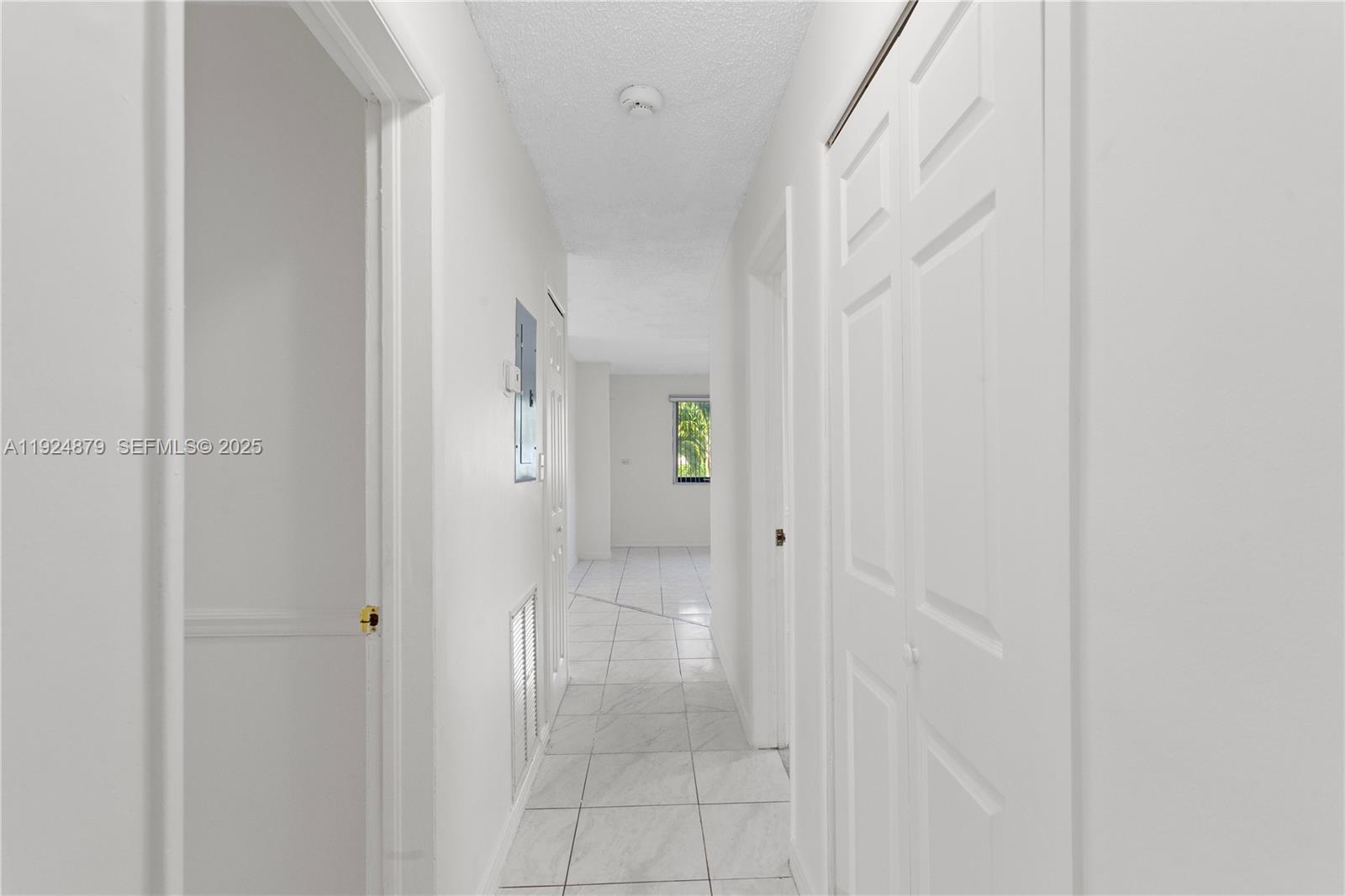 TWIN LAKES HOMES SEC 4 - Residential