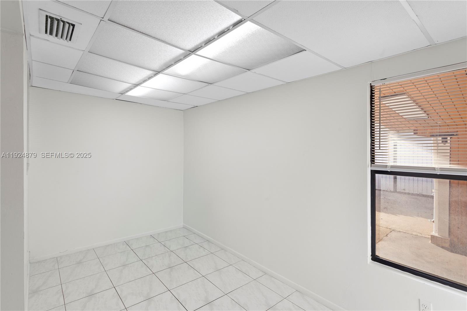 TWIN LAKES HOMES SEC 4 - Residential