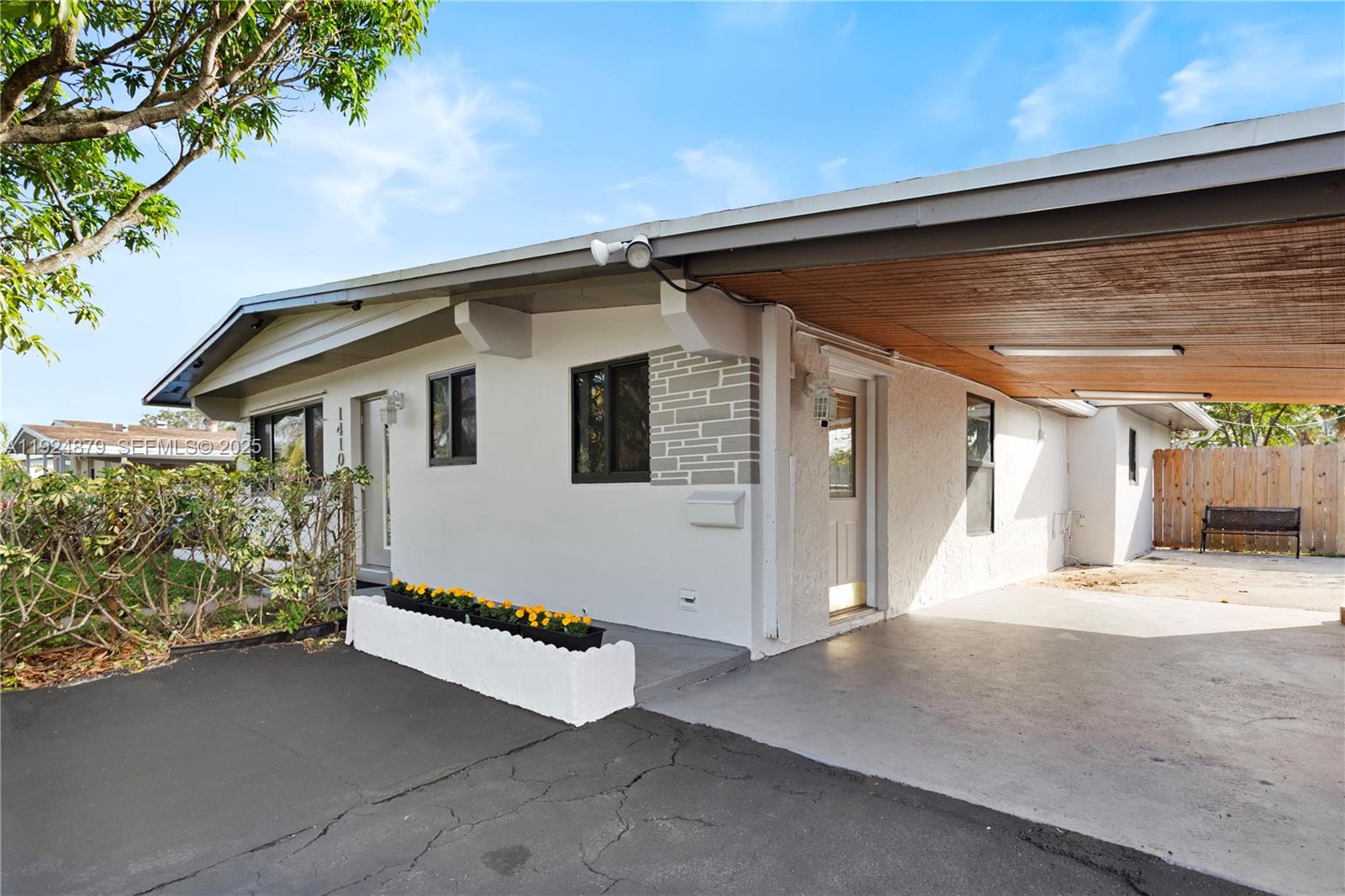 TWIN LAKES HOMES SEC 4 - Residential