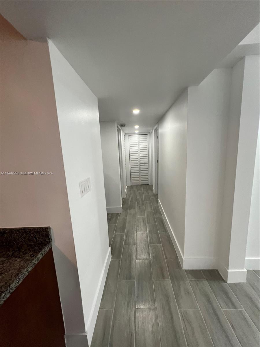 CALUSA CLUB VILG BLDG D N - Residential Lease