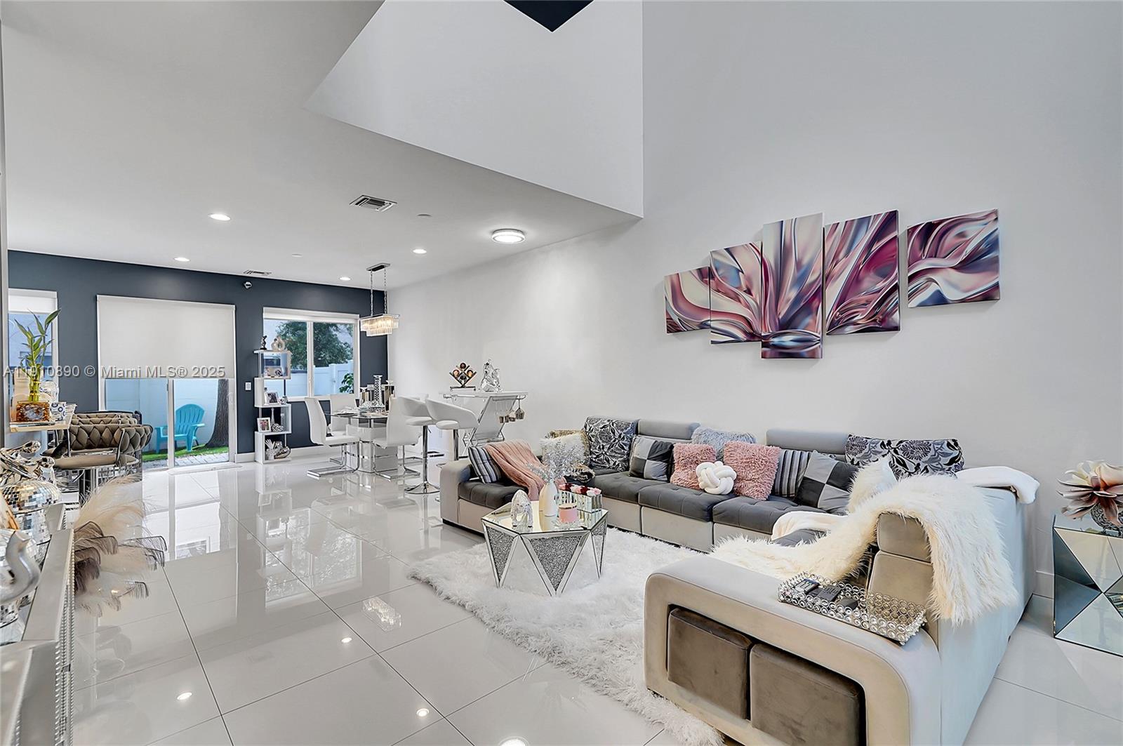 ATLANTIC EAST PLAT - Residential