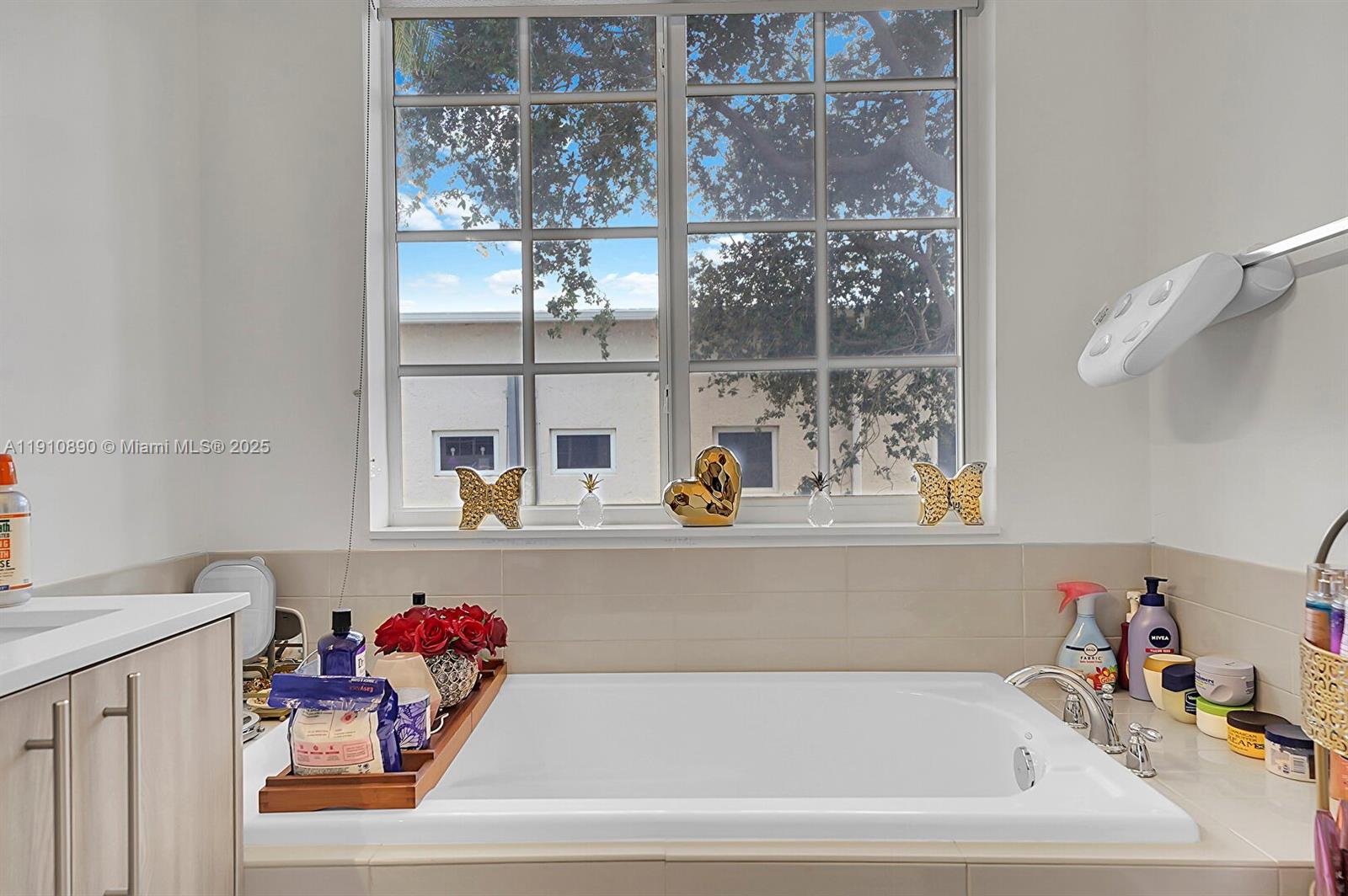 ATLANTIC EAST PLAT - Residential