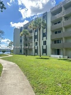 SAMARI LAKE EAST CONDO - Residential