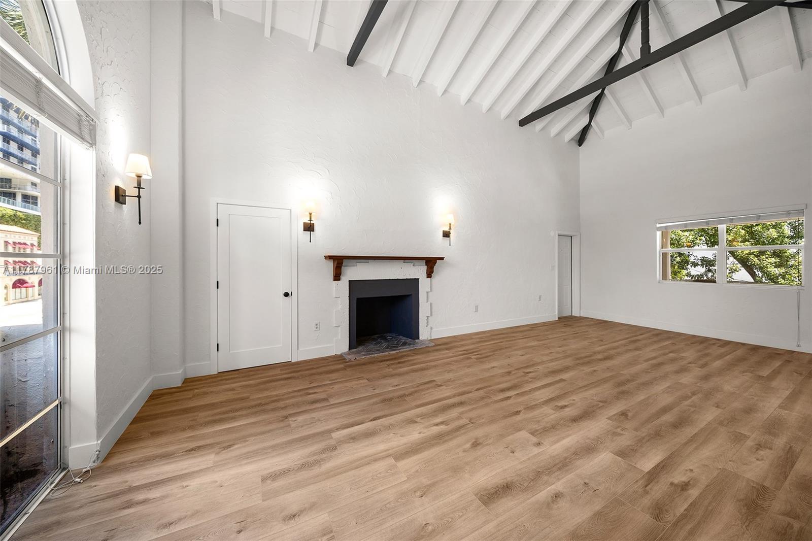 BIRDS SUB - Residential Lease