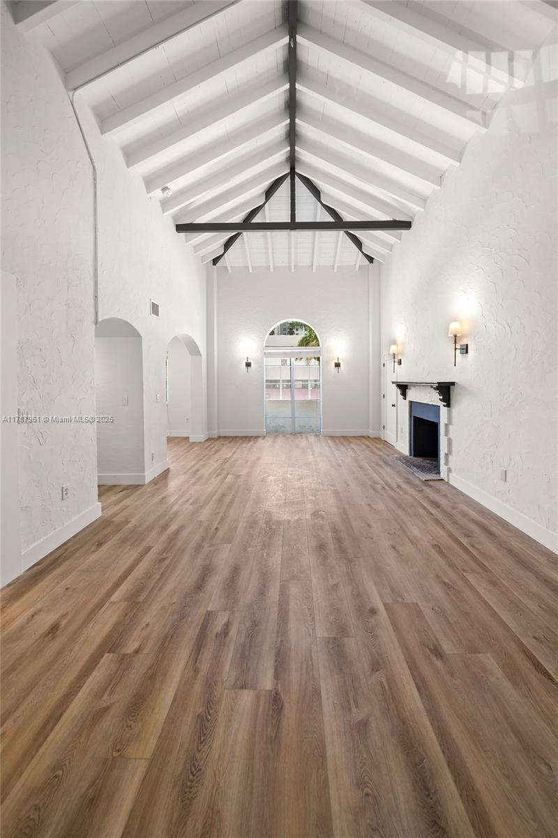 BIRDS SUB - Residential Lease