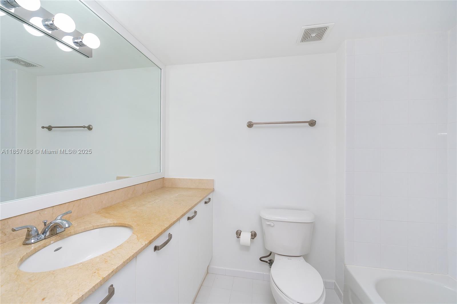 THE MINORCA CONDO - Residential