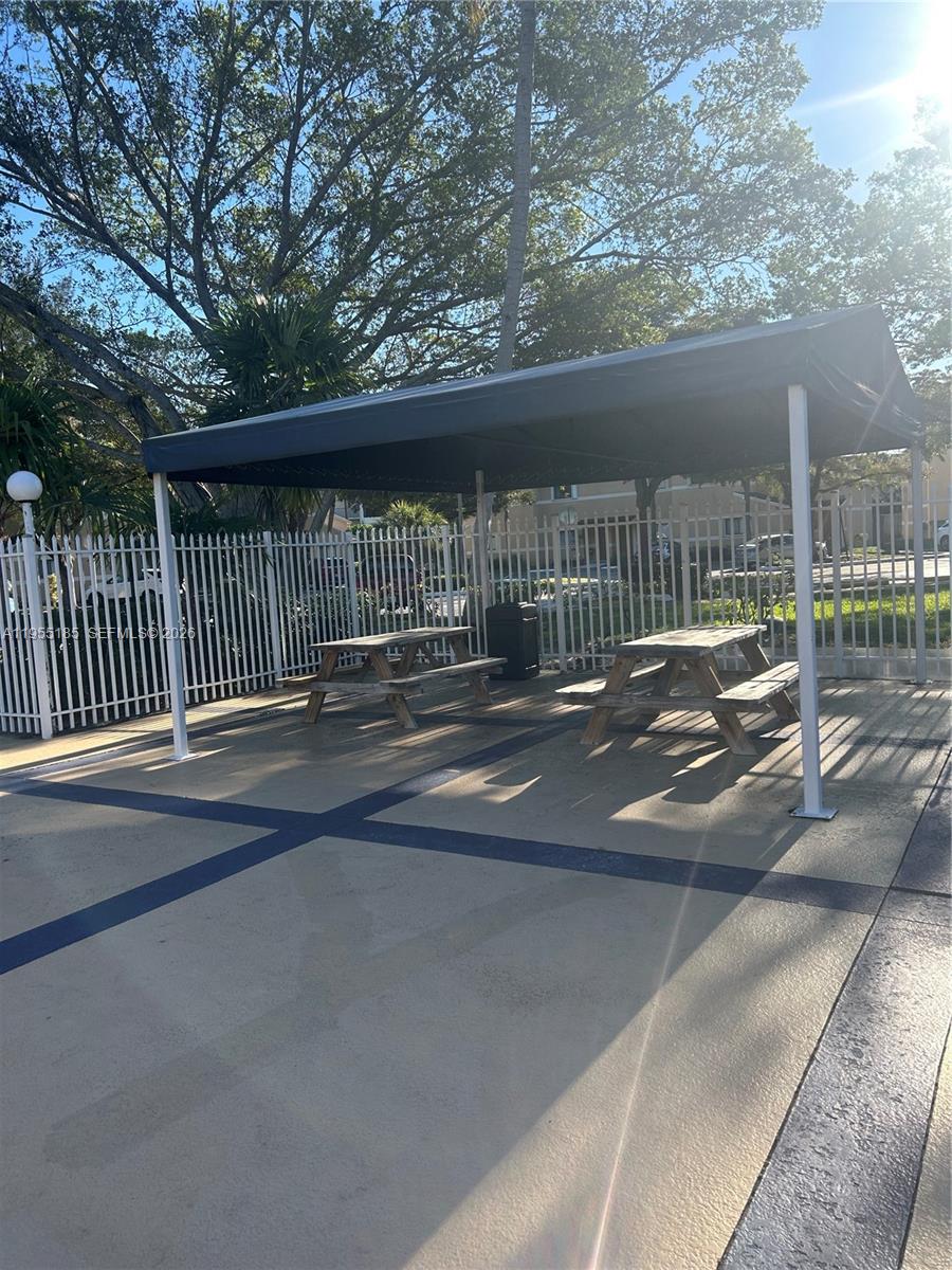 PALMS OF PEMBROKE CONDO - Residential