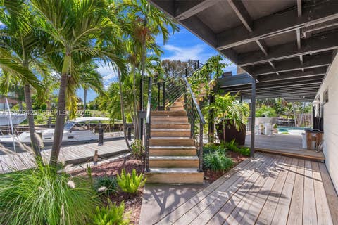 Tiny photo for 516 NE 6th Ave, Deerfield Beach, FL 33441 (MLS # A12076423)