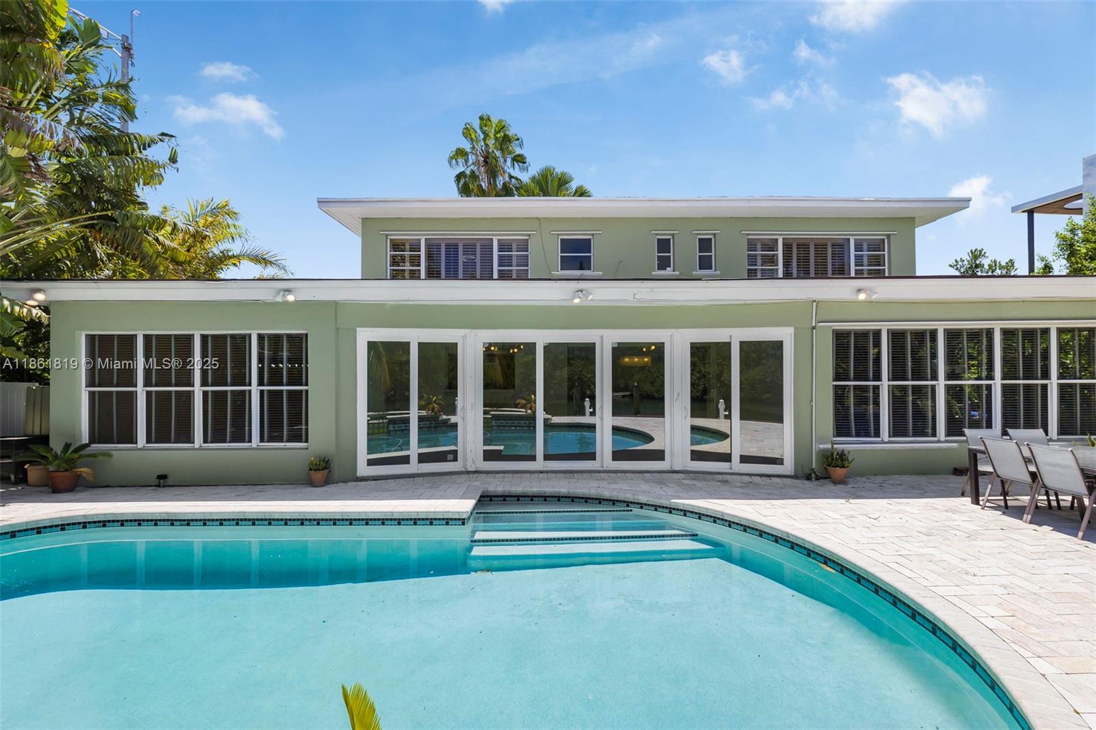 AMD PLAT OF SUNSET LAKE S - Residential Lease