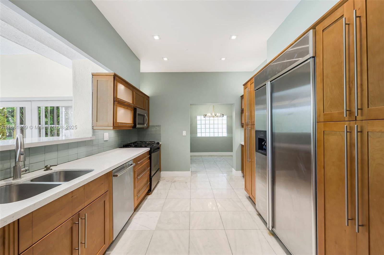 AMD PLAT OF SUNSET LAKE S - Residential Lease