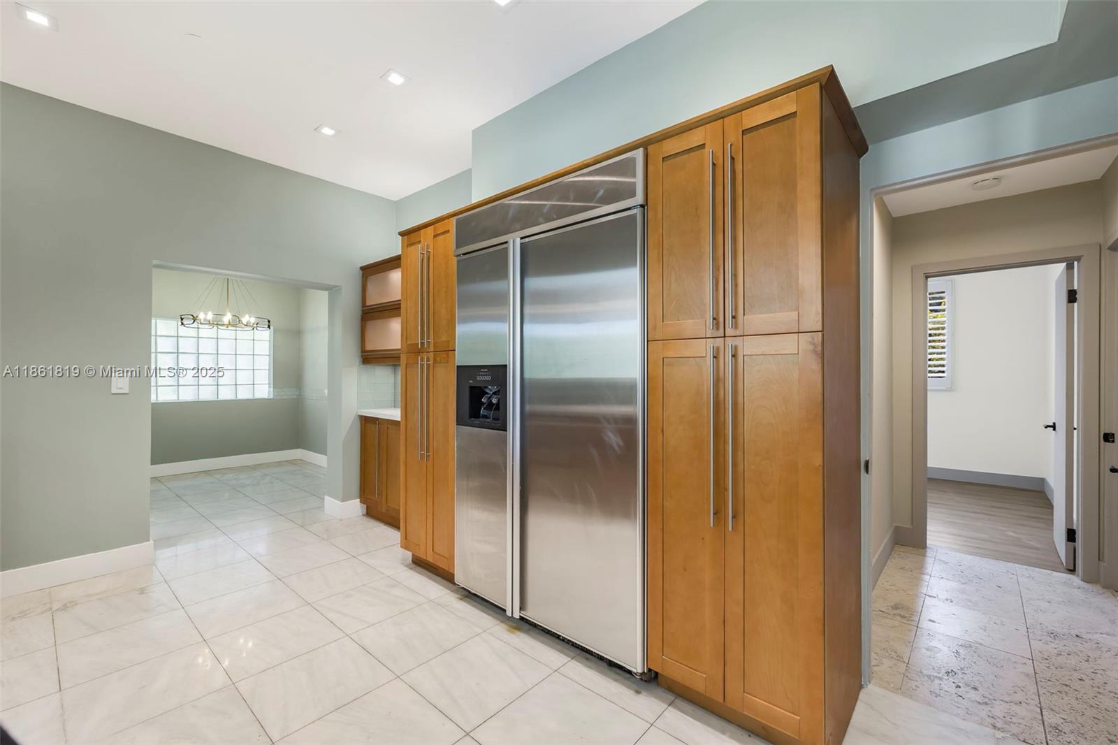 AMD PLAT OF SUNSET LAKE S - Residential Lease