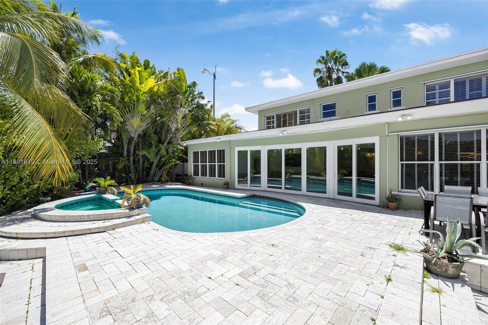 AMD PLAT OF SUNSET LAKE S - Residential Lease