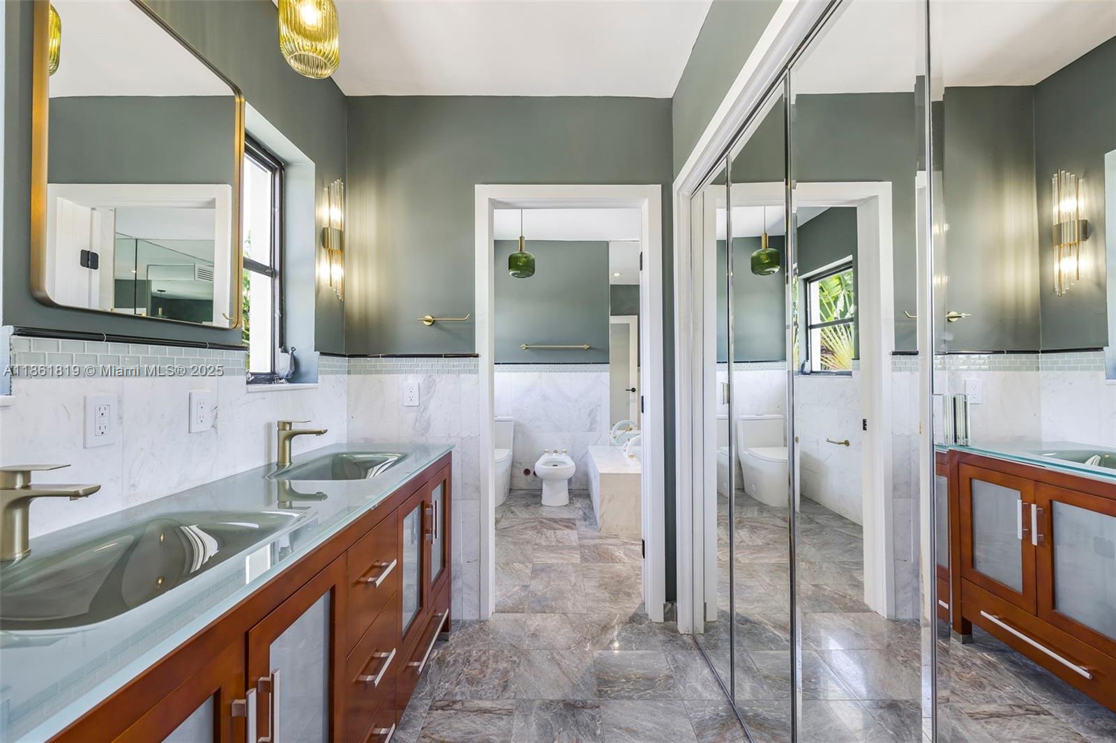 AMD PLAT OF SUNSET LAKE S - Residential Lease