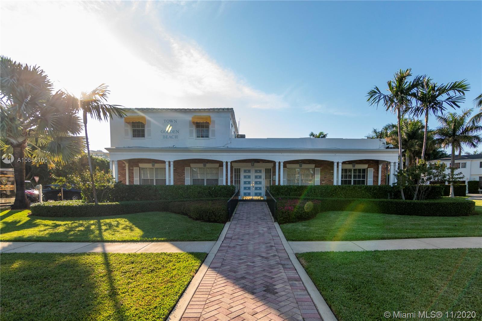 GOLDEN BEACH SEC C - Residential