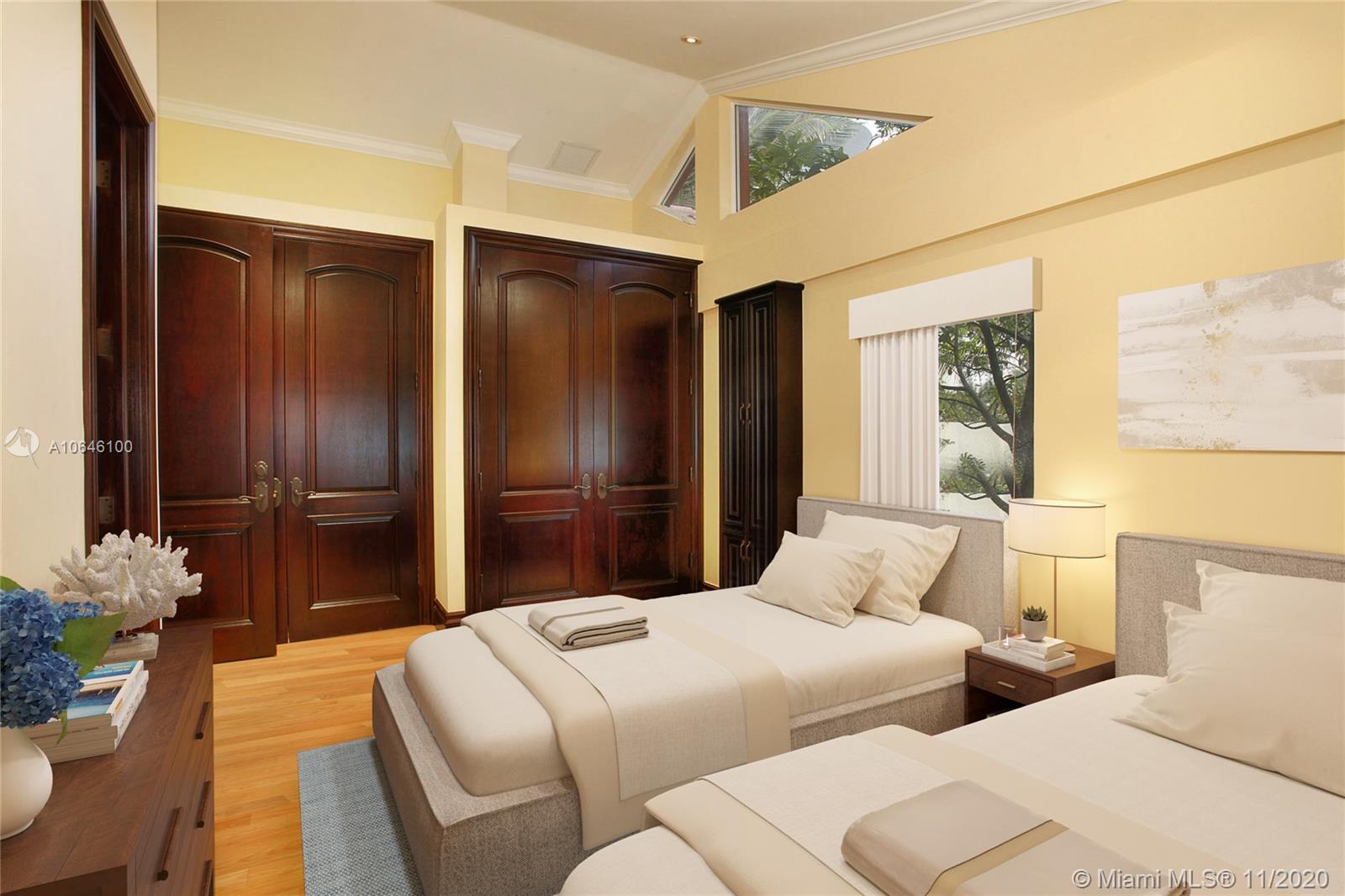 GOLDEN BEACH SEC C - Residential