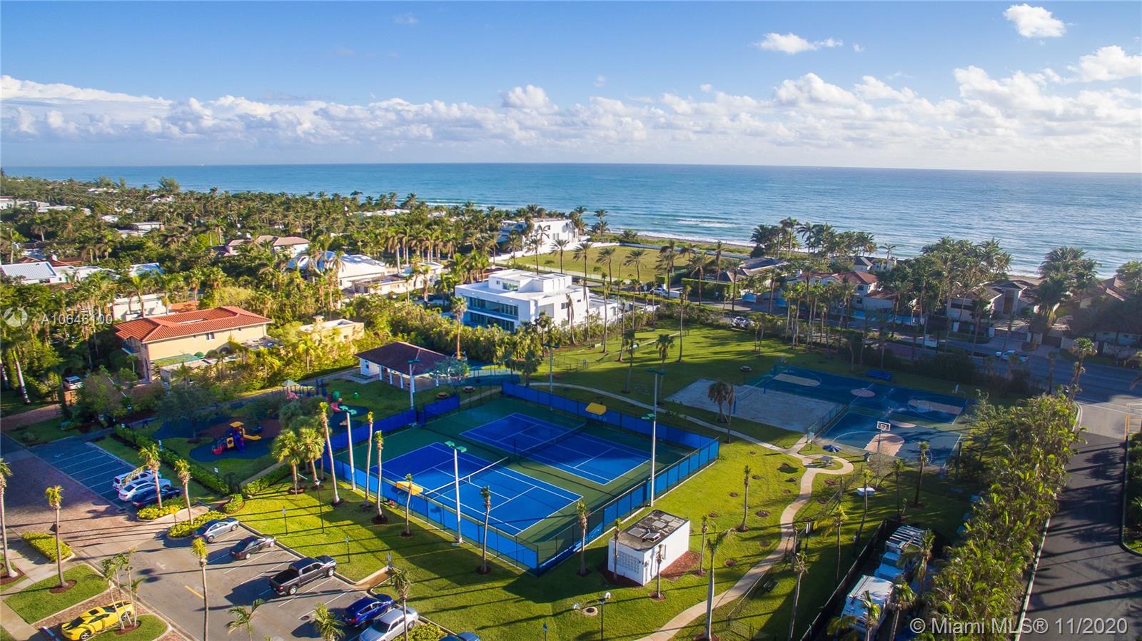 GOLDEN BEACH SEC C - Residential