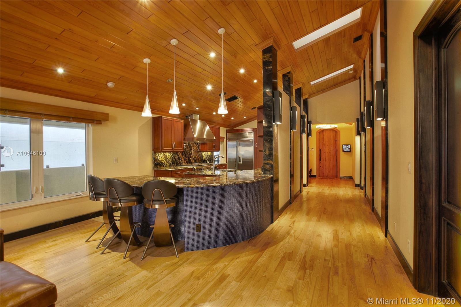 GOLDEN BEACH SEC C - Residential