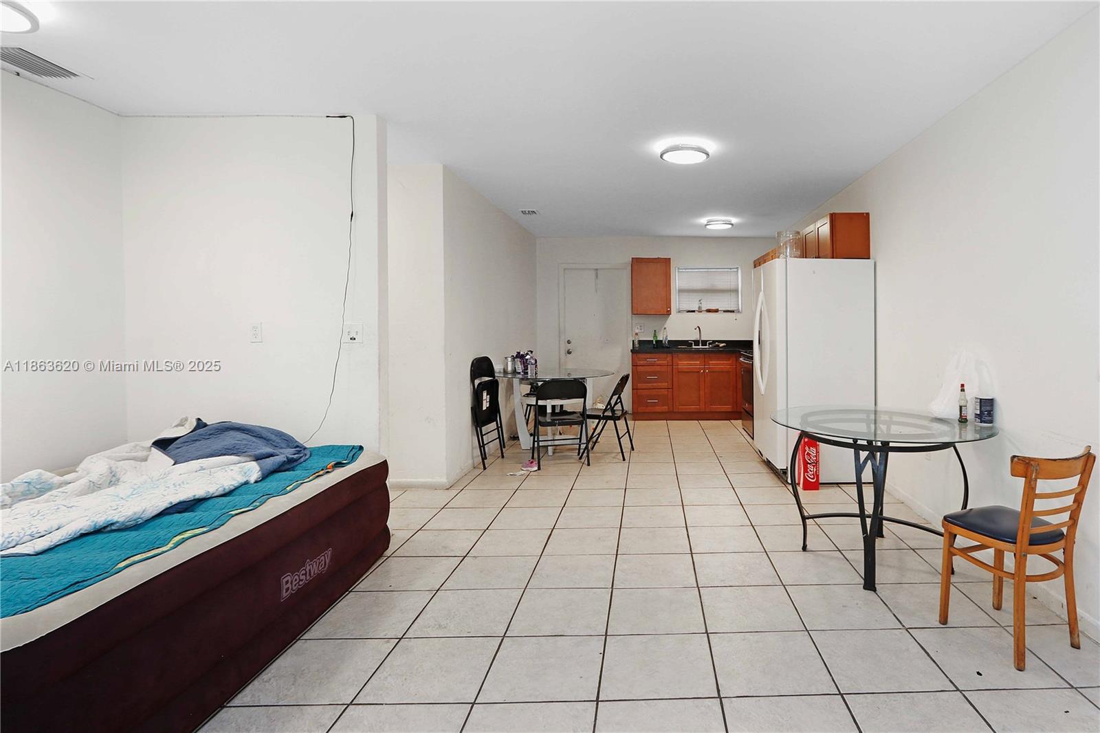 CARROLL VILLA - Residential Income