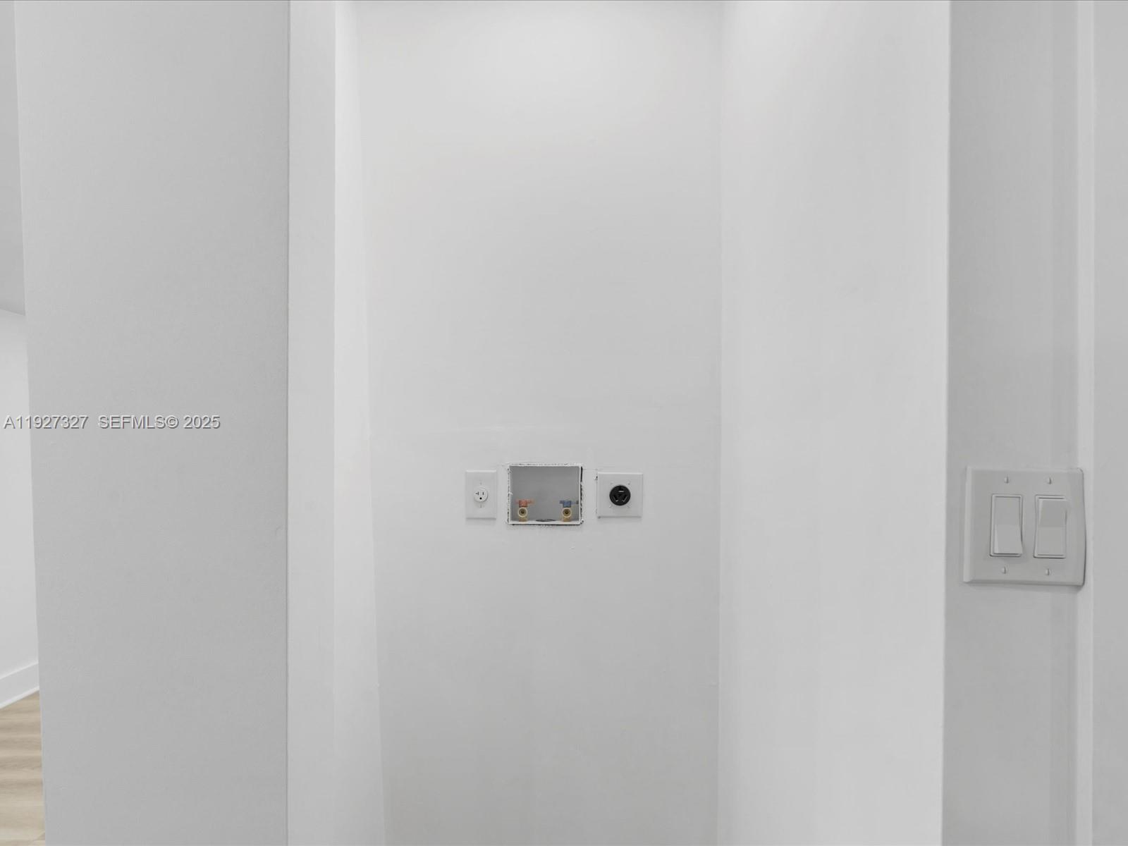 BULLARDS - Residential