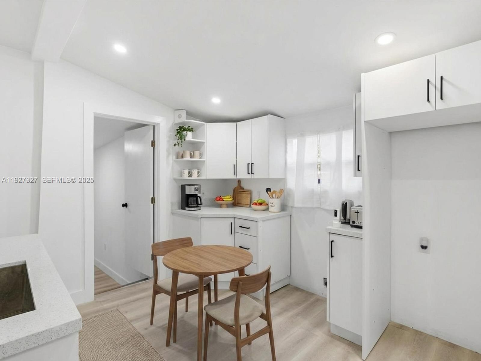 BULLARDS - Residential