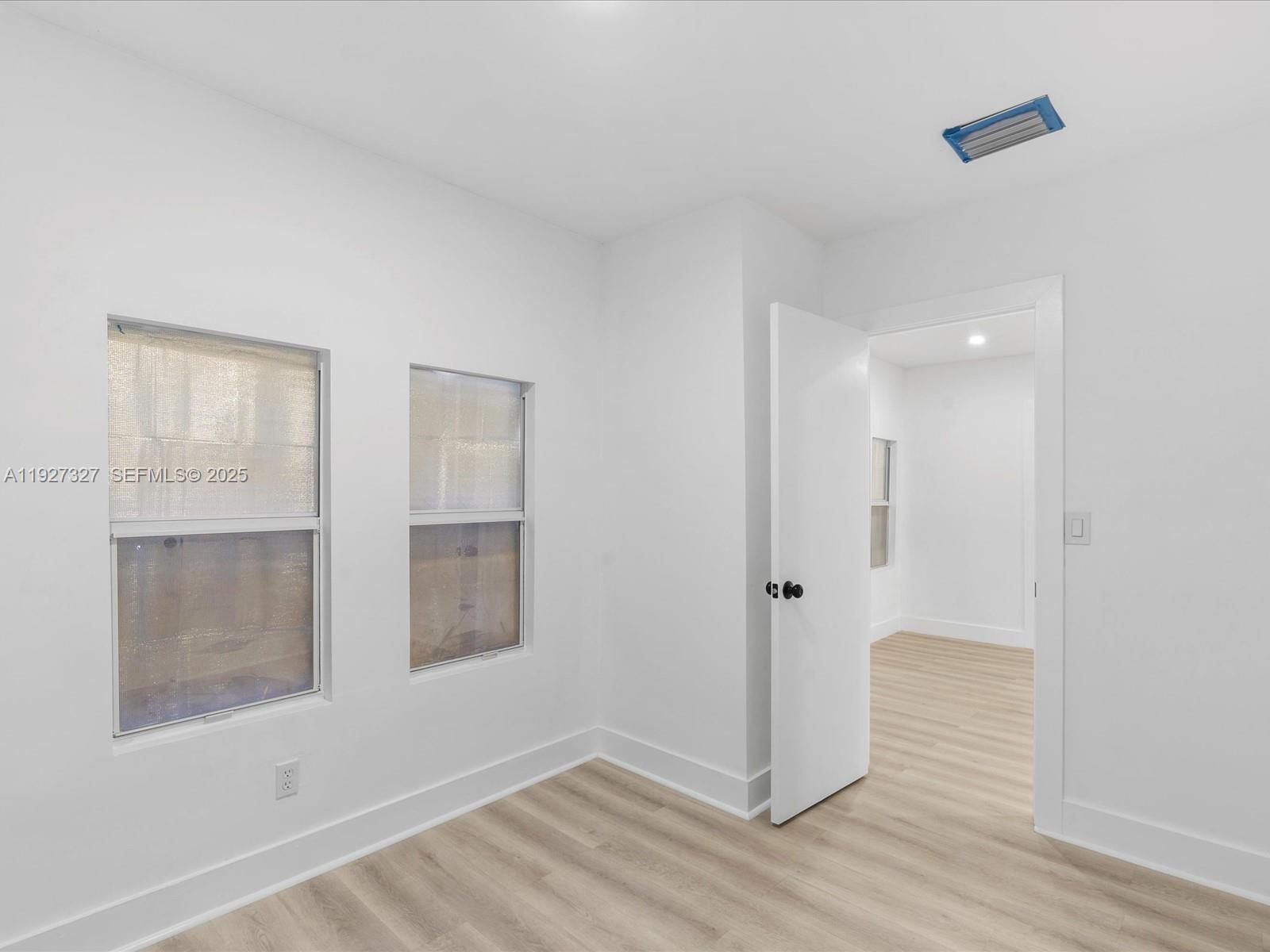 BULLARDS - Residential