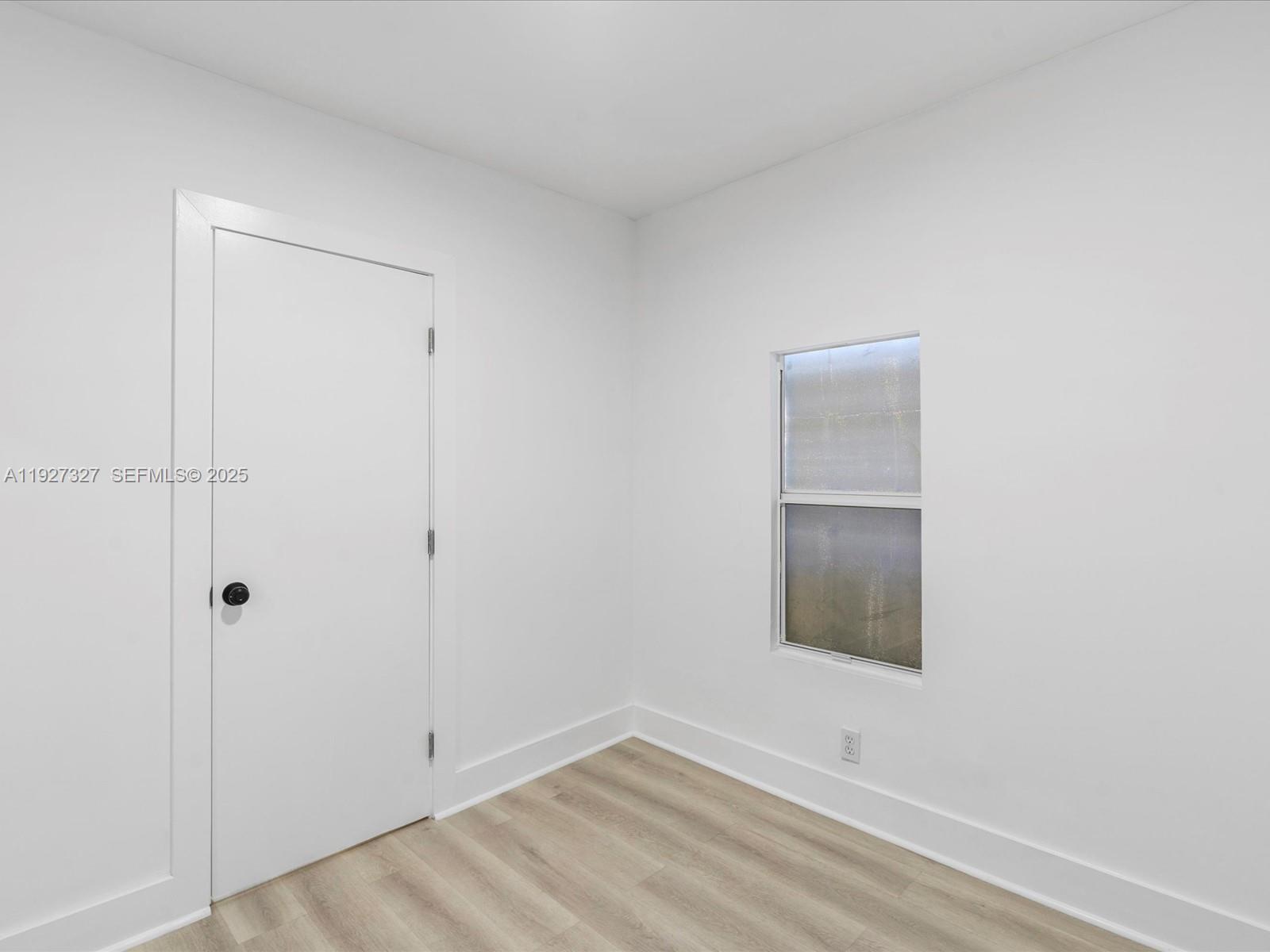 BULLARDS - Residential