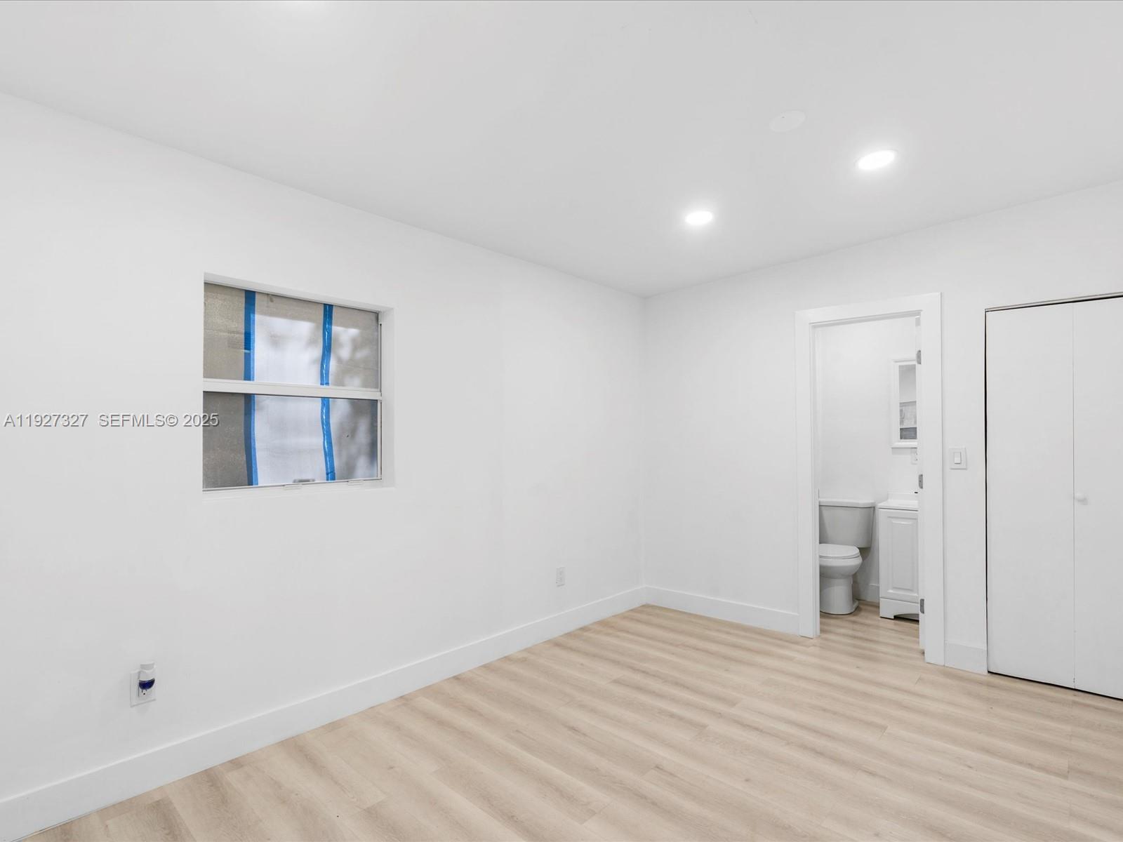 BULLARDS - Residential