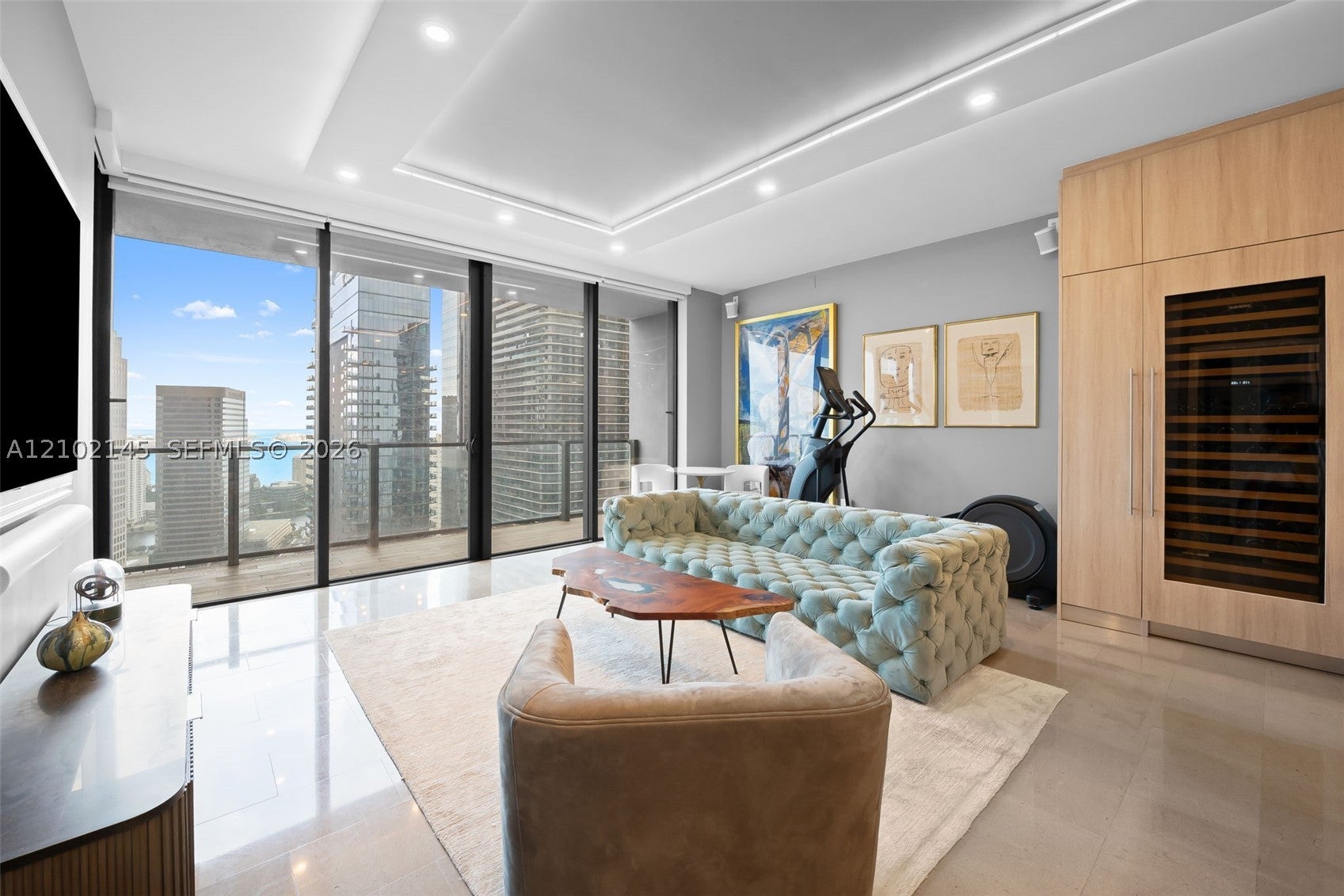 88 SW 7th St 3107