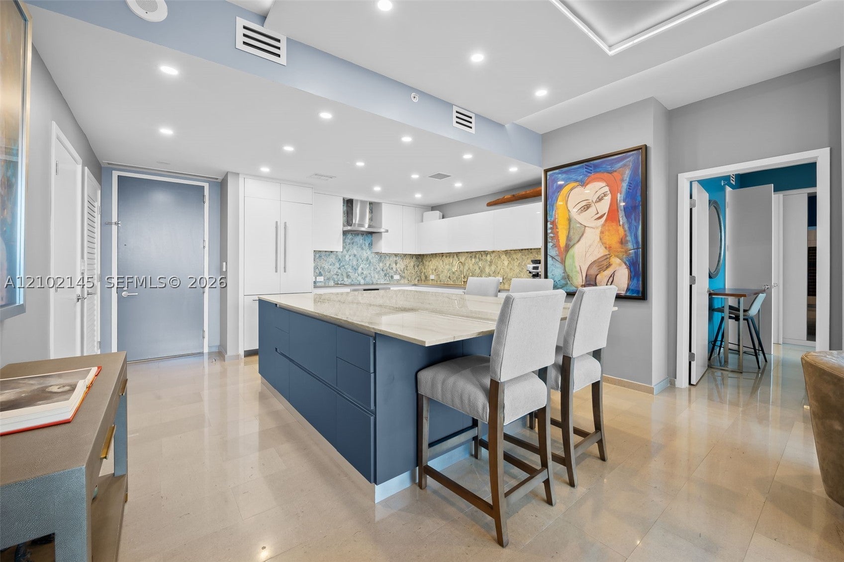 88 SW 7th St 3107