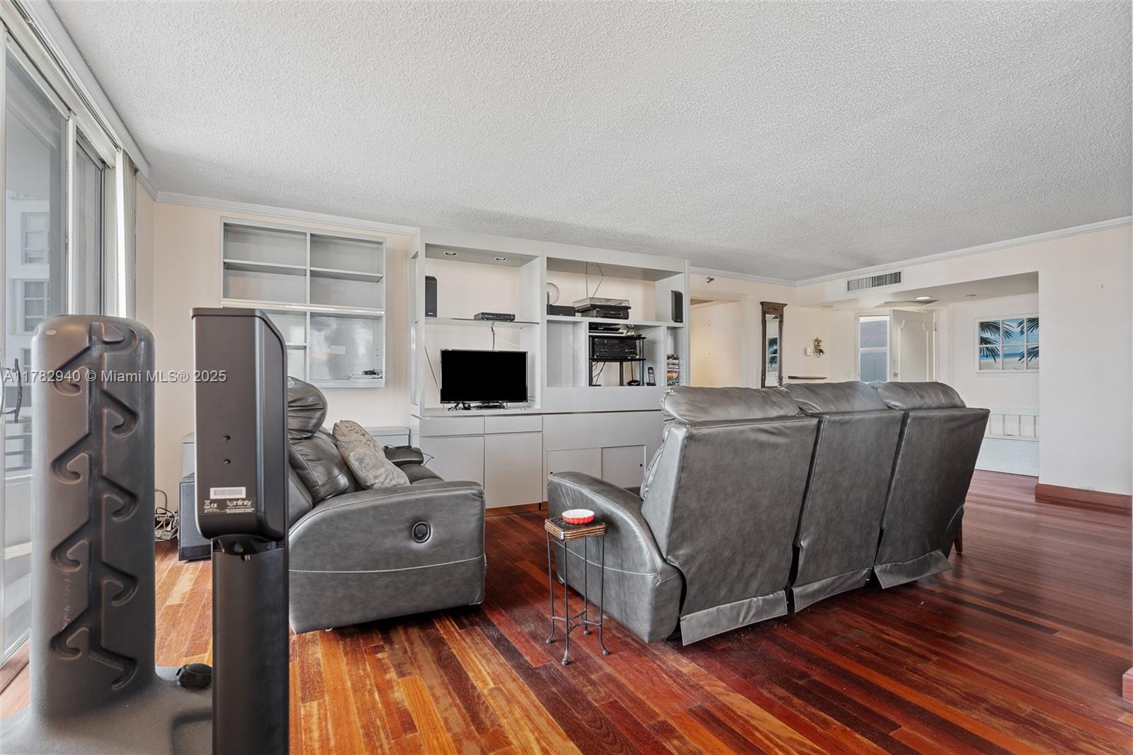 MYSTIC POINTE CONDO NO TW - Residential