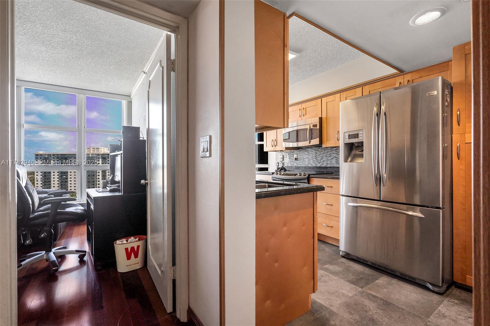 MYSTIC POINTE CONDO NO TW - Residential