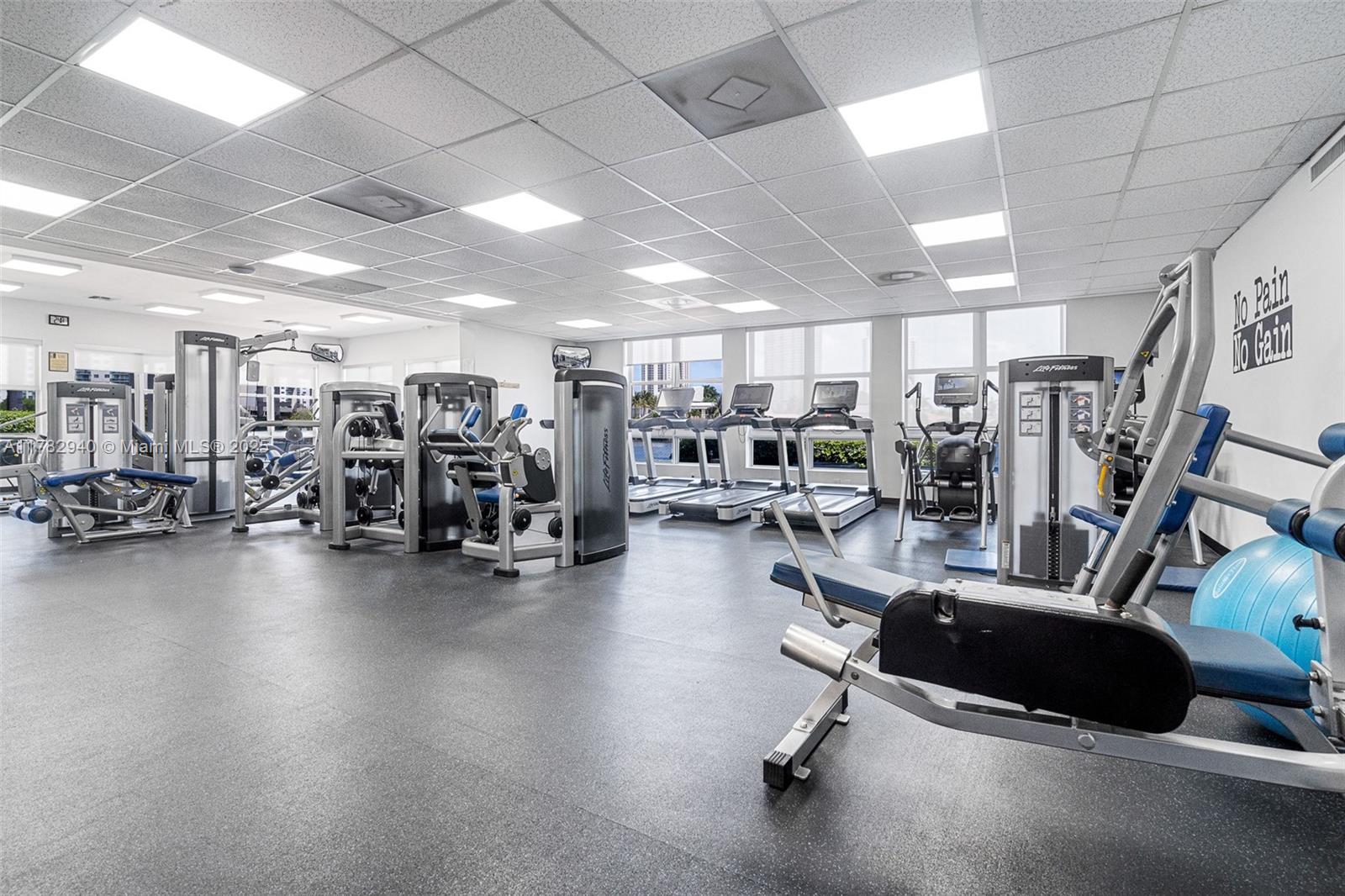 MYSTIC POINTE CONDO NO TW - Residential