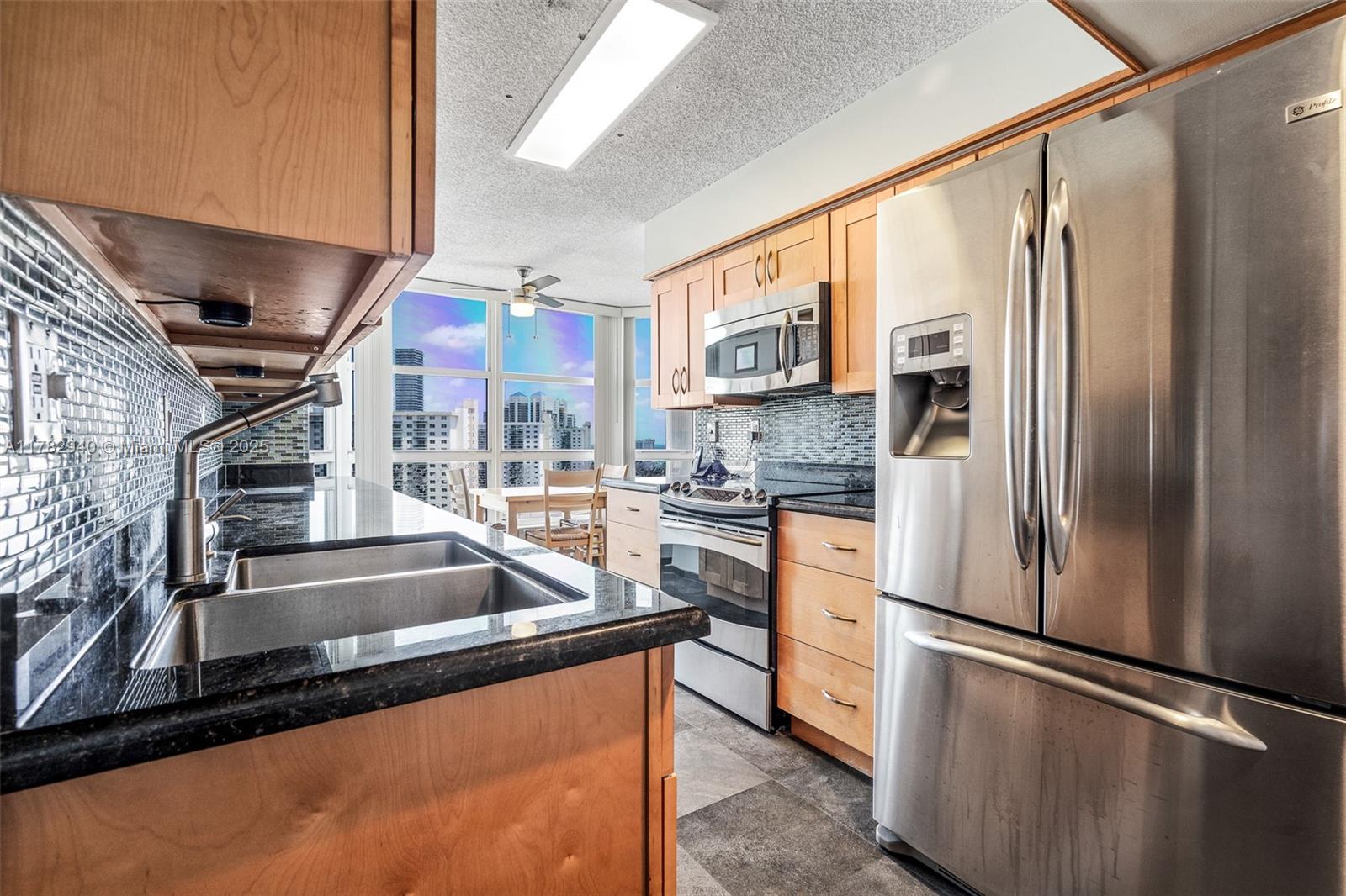 19195 NE 36th Ct 1506