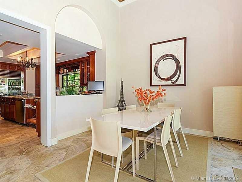 SUNSET ISLANDS-ISLAND NO - Residential