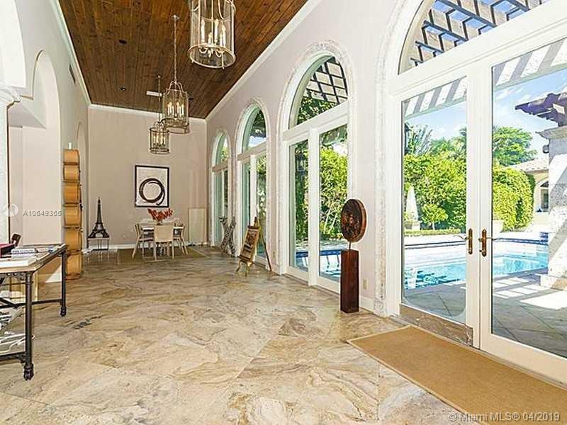 SUNSET ISLANDS-ISLAND NO - Residential