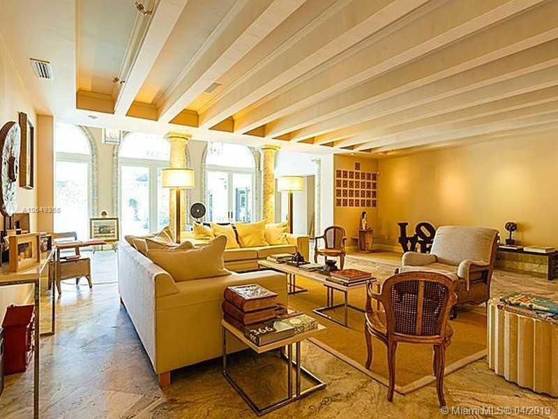 SUNSET ISLANDS-ISLAND NO - Residential