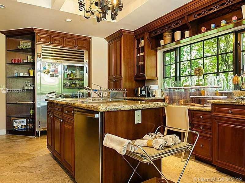 SUNSET ISLANDS-ISLAND NO - Residential