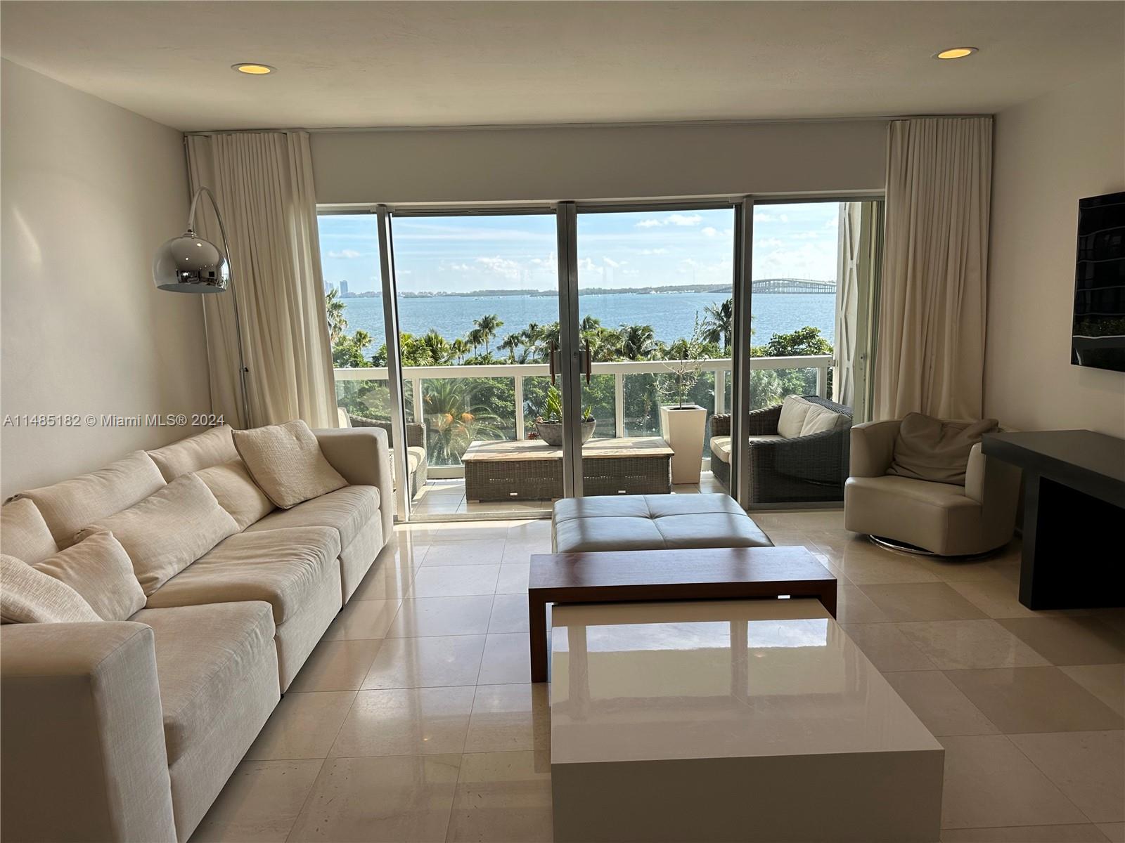 BRICKELL TOWNHOUSE CONDO - Residential Lease