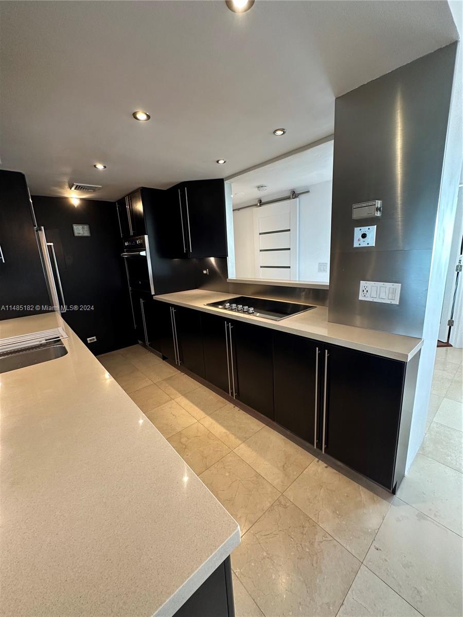 BRICKELL TOWNHOUSE CONDO - Residential Lease
