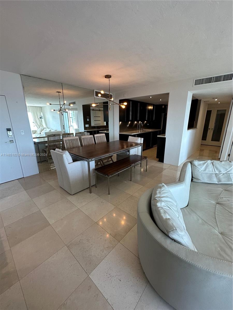 BRICKELL TOWNHOUSE CONDO - Residential Lease