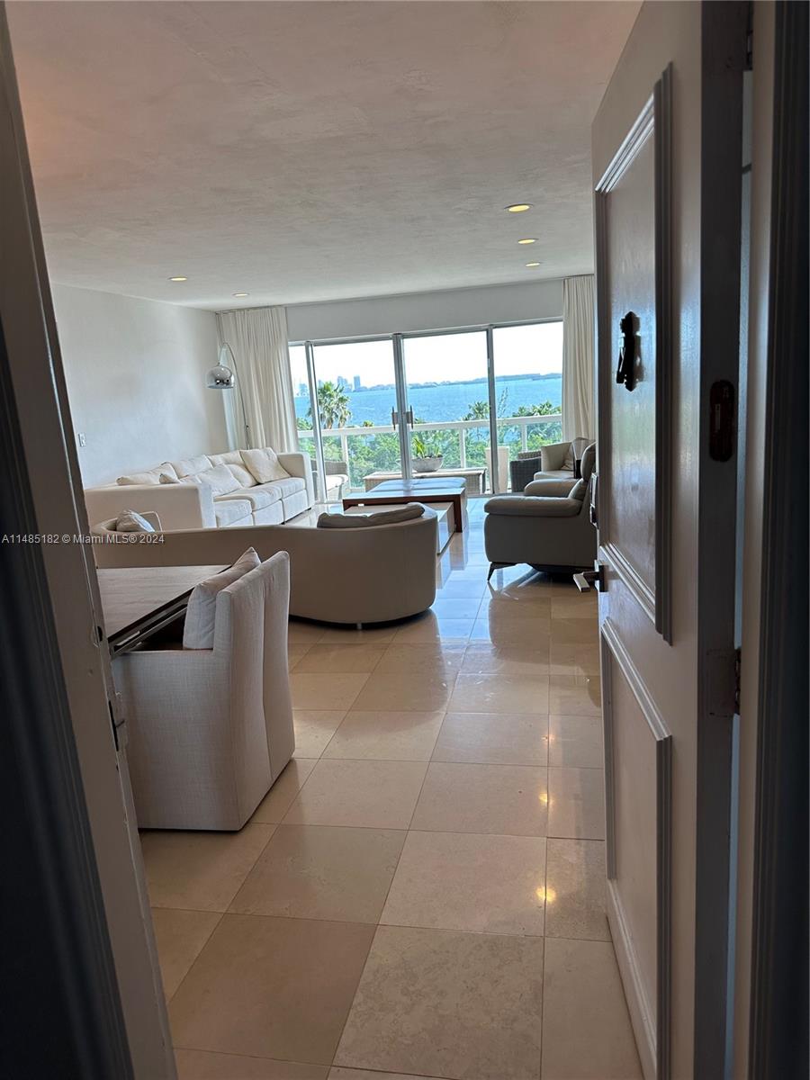 BRICKELL TOWNHOUSE CONDO - Residential Lease