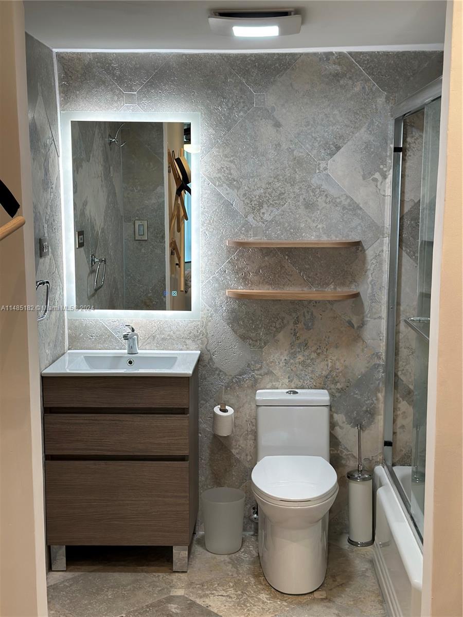 BRICKELL TOWNHOUSE CONDO - Residential Lease